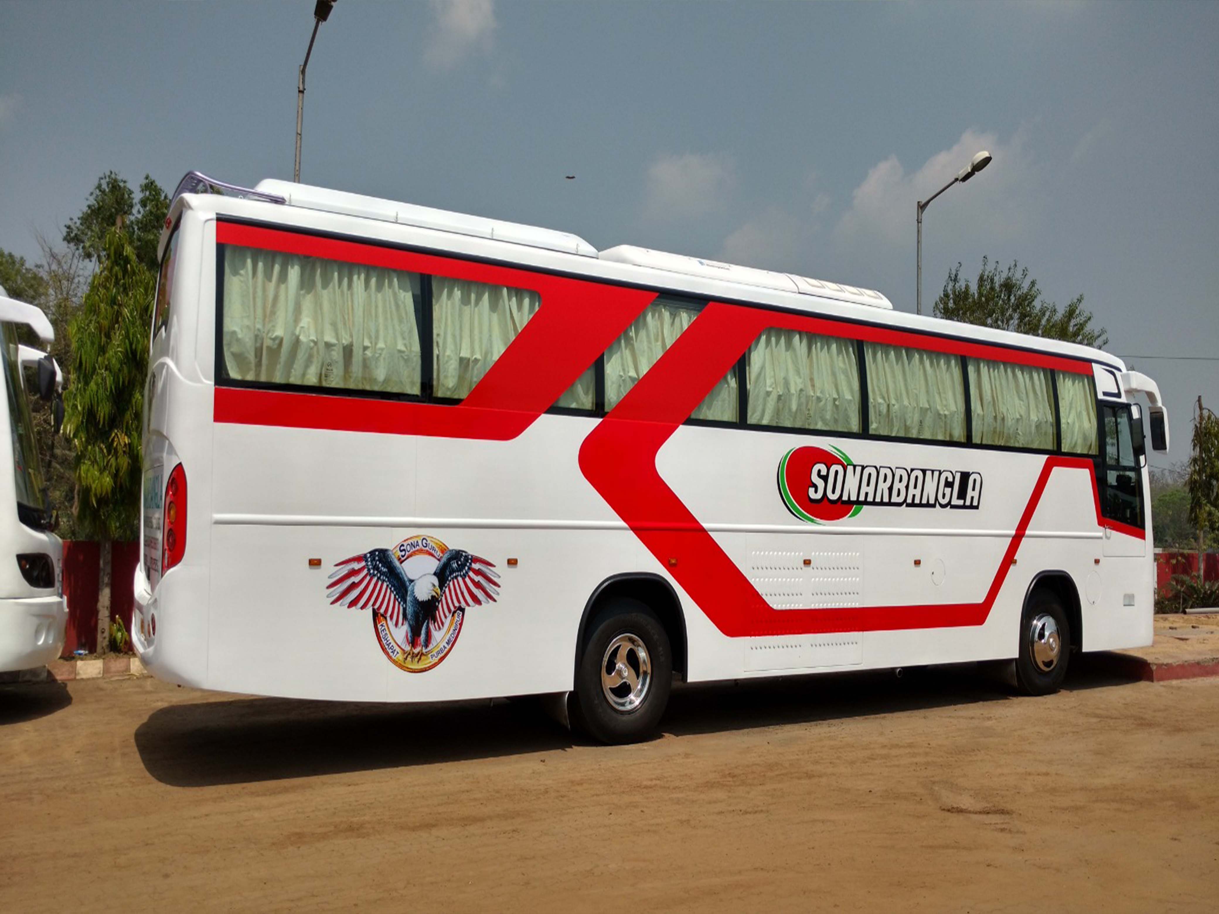Luxury Bus